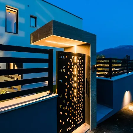 וילה Luxury Hedonica Zagvozd